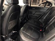 2018 Jaguar XE 25t AWD Prestige - Photo 14