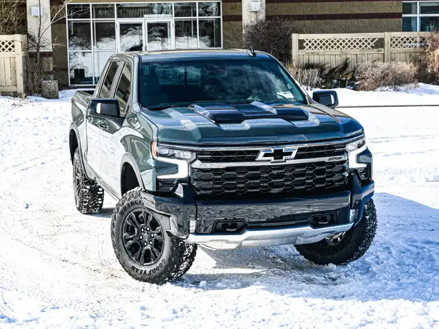 2026 Chevrolet Silverado 1500 ZR2 - Photo 2