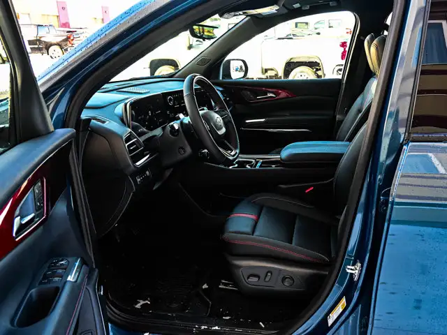 2026 Chevrolet Traverse - Photo 17