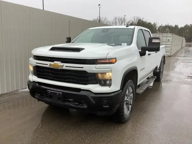 2024 Chevrolet Silverado 2500HD Custom Crew Cab 4WD| No - Photo 2