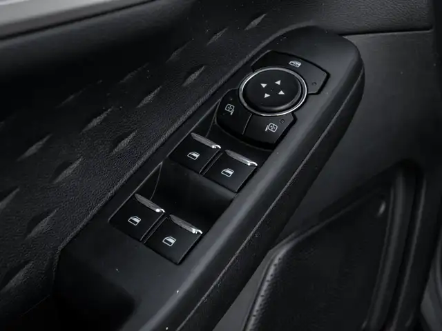 2020 Ford Escape SEL AWD|PANOROOF|HEATED SEAT & STEERING|CRUISE - Photo 12