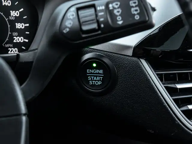 2020 Ford Escape SEL AWD|PANOROOF|HEATED SEAT & STEERING|CRUISE - Photo 18