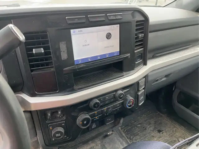 2023 Ford F-250 Super Duty - Photo 14