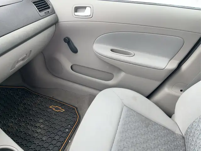 2008 Chevrolet Cobalt - Photo 17