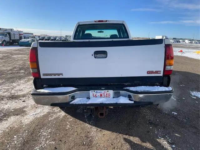 2002 GMC Sierra 2500HD - Photo 6