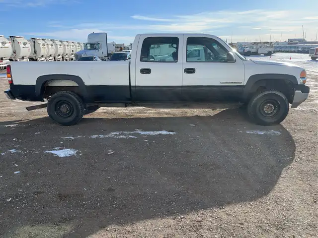 2002 GMC Sierra 2500HD - Photo 7