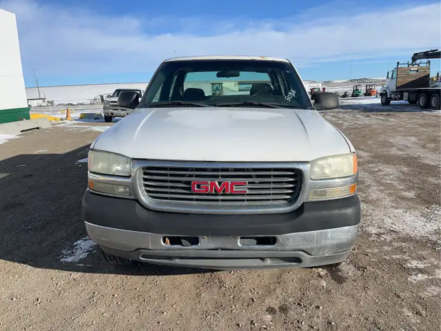 2002 GMC Sierra 2500HD - Photo 8