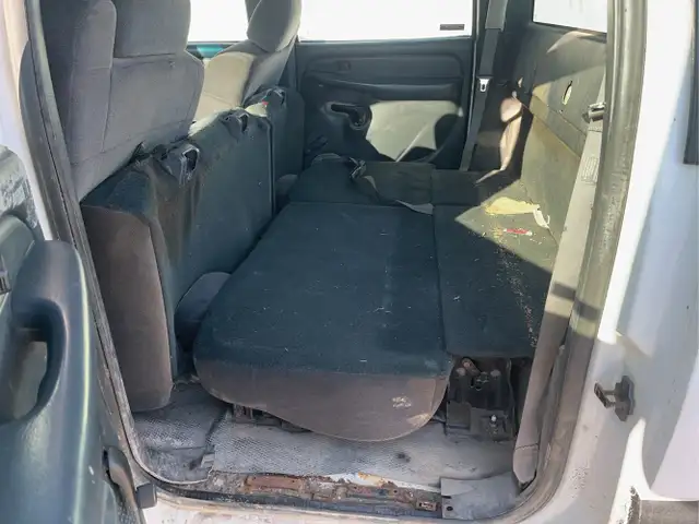 2002 GMC Sierra 2500HD - Photo 18