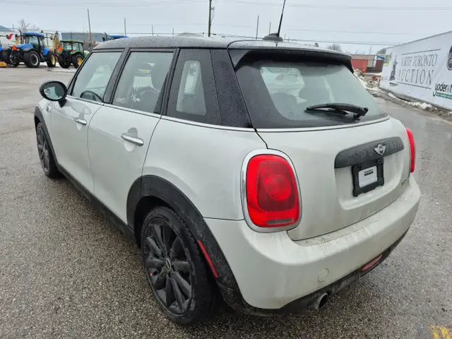 2017 MINI Cooper 5-door - Photo 7