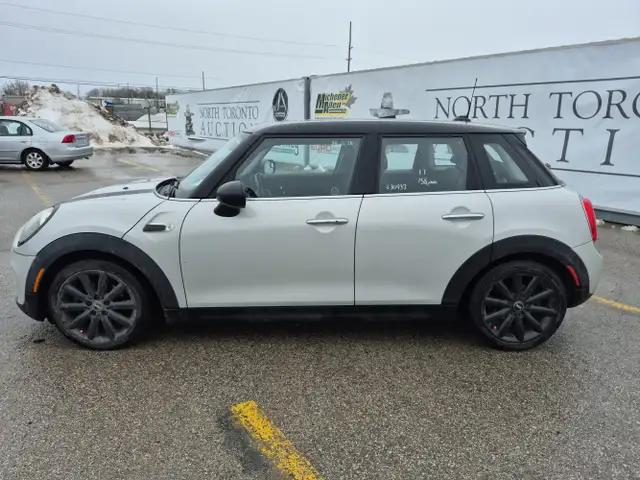 2017 MINI Cooper 5-door - Photo 8
