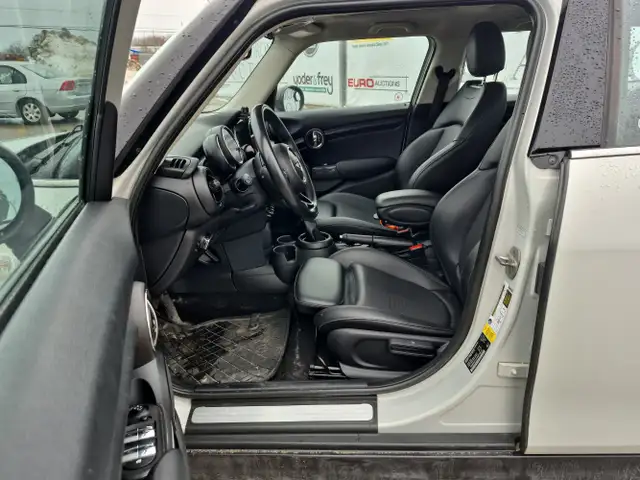 2017 MINI Cooper 5-door - Photo 13