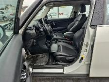 2017 MINI Cooper 5-door - Photo 13