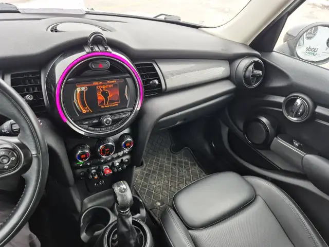 2017 MINI Cooper 5-door - Photo 15