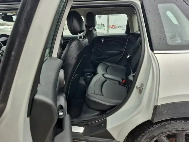 2017 MINI Cooper 5-door - Photo 21