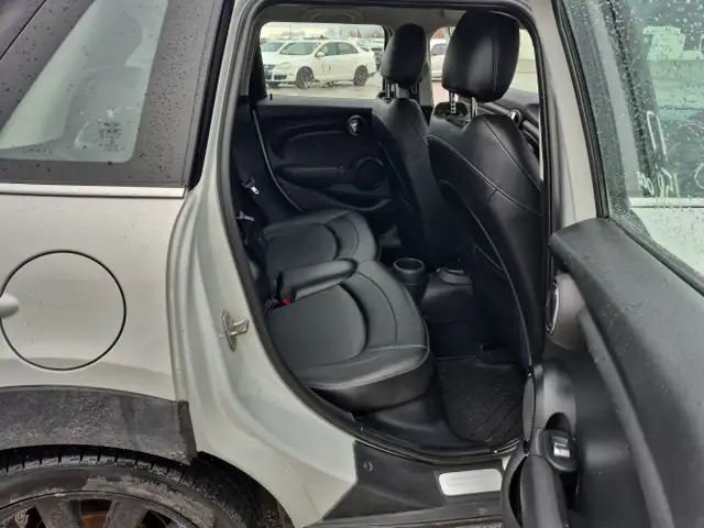 2017 MINI Cooper 5-door - Photo 25
