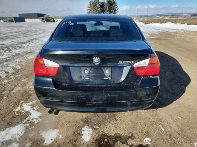 2006 BMW 325i - Photo 4