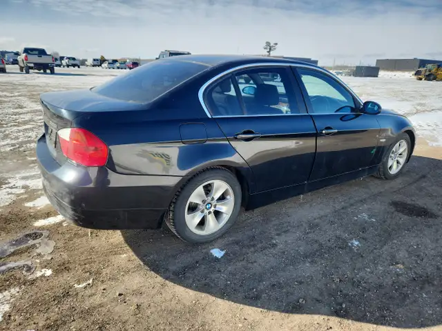 2006 BMW 325i - Photo 5