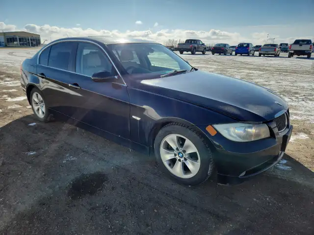 2006 BMW 325i - Photo 7