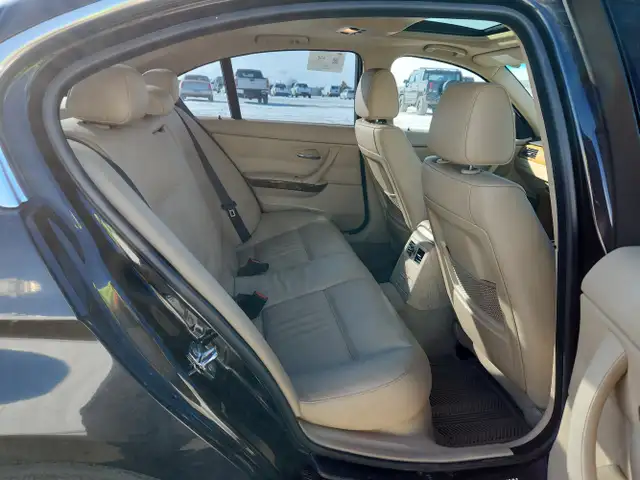 2006 BMW 325i - Photo 19