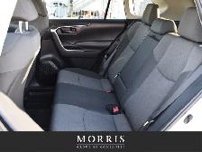 2022 Toyota Rav4 LE - Photo 12