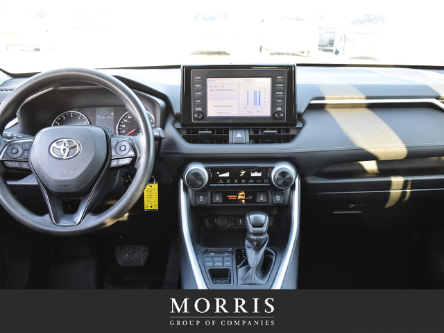 2022 Toyota Rav4 LE - Photo 13