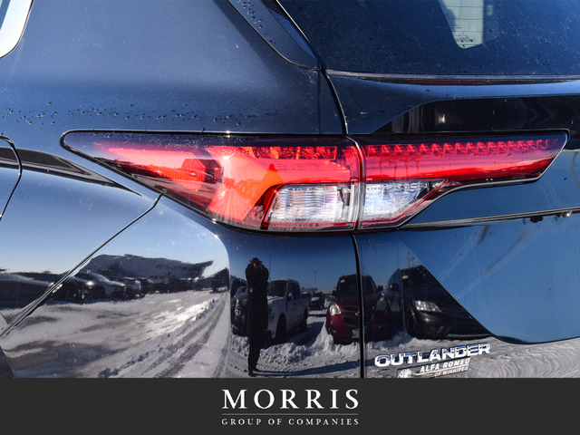 2023 Mitsubishi Outlander PHEV ES - Photo 7