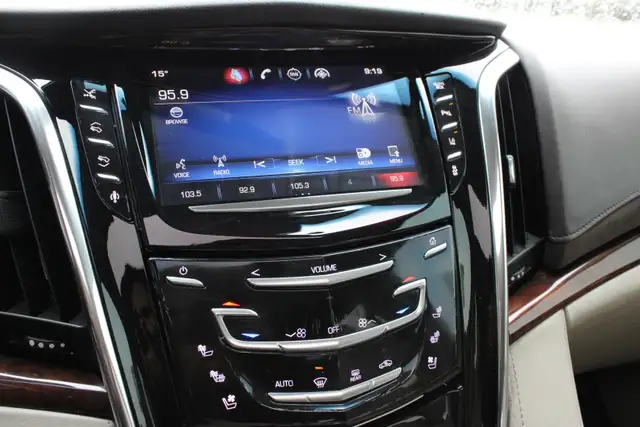 2015 Cadillac Escalade - Photo 20