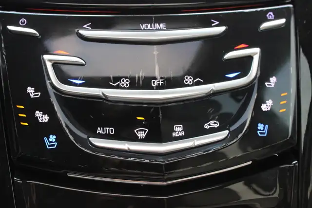 2015 Cadillac Escalade - Photo 22