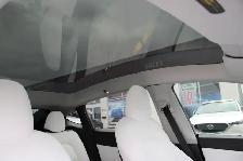 2021 Tesla Model Y - Photo 16