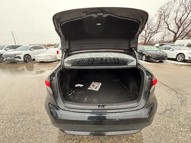2020 Toyota Corolla LE Automatic - Photo 25