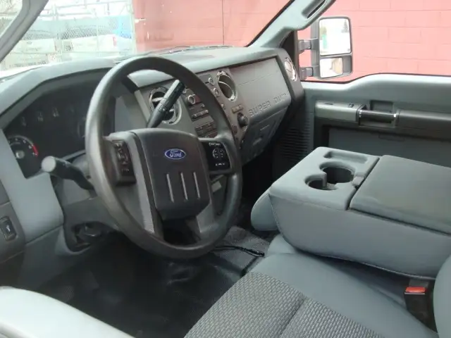 2012 Ford Super Duty F-250 SRW 4X4 CREW CAB XLT - Photo 5