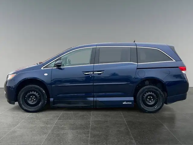2014 Honda Odyssey Touring - Photo 2