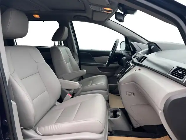 2014 Honda Odyssey Touring - Photo 13