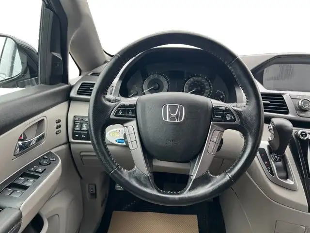 2014 Honda Odyssey Touring - Photo 17