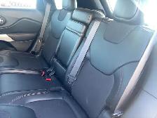 2017 Jeep Cherokee 4WD 4dr Trailhawk for sale - Photo 4