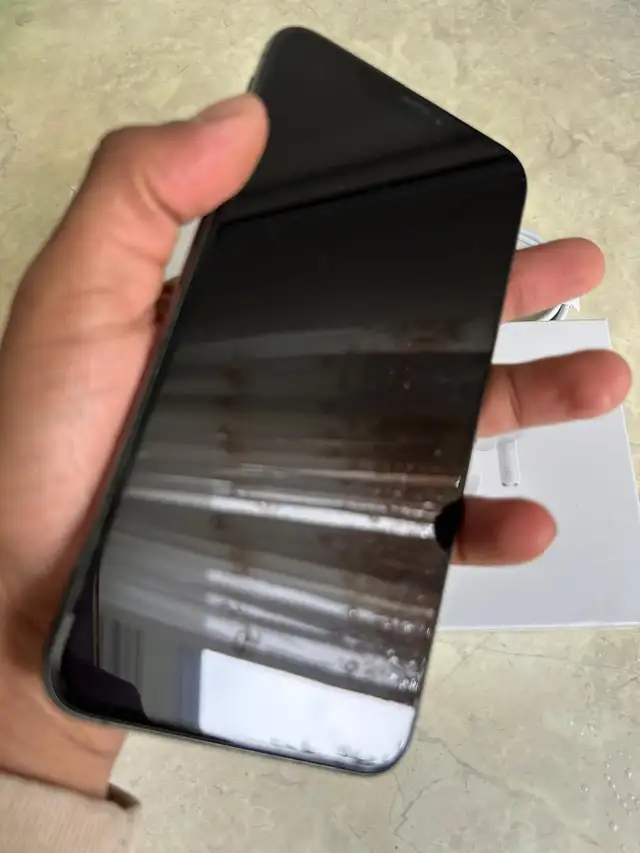 iPhone XS Max – 64GB   AirPods Package/Delivery - Photo 3