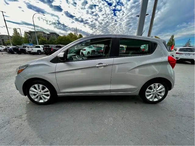 2018 Chevrolet Spark LT AUTO PWR GROUP A/C B/U CAMERA - Photo 4