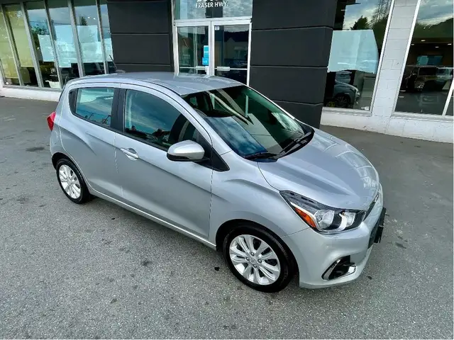 2018 Chevrolet Spark LT AUTO PWR GROUP A/C B/U CAMERA - Photo 9