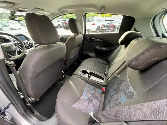 2018 Chevrolet Spark LT AUTO PWR GROUP A/C B/U CAMERA - Photo 17