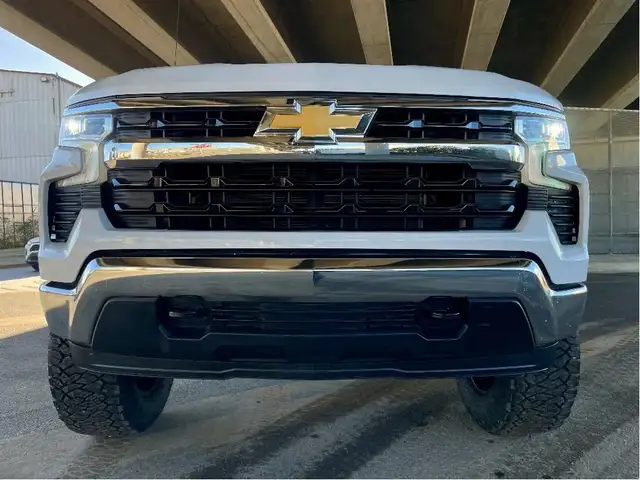 2025 Chevrolet Silverado 1500 LT 5.3L 4WD BIG 6 LIFT 35 A/T CUST - Photo 2