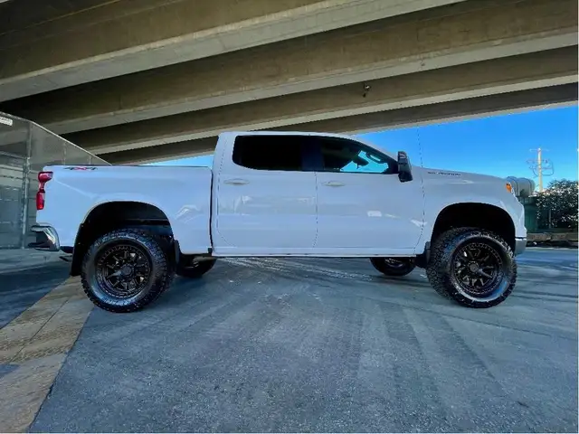 2025 Chevrolet Silverado 1500 LT 5.3L 4WD BIG 6 LIFT 35 A/T CUST - Photo 8