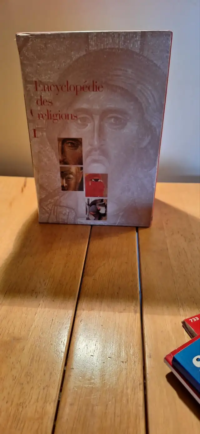 Laval , coffret encyclopédie des religions,2 tomes