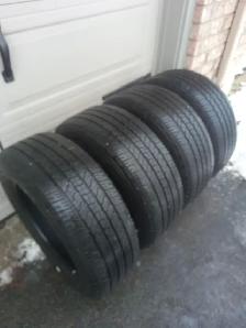4 tires GOODYEAR 265/60/R18 all season.