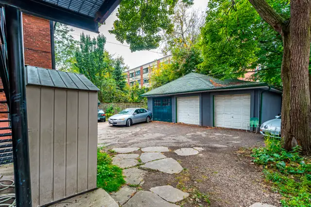 BEAUTIFUL 1BR UPPER UNIT IN EDWARDIAN HOME ON MADISON! - Photo 10