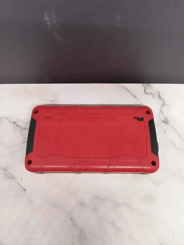 MOTO MASTER JUMP STARTER & POWER BANK - Photo 2