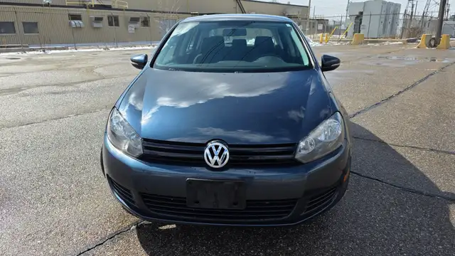2011 Volkswagen Golf GREAT SHAPE-NO ACCIDENTS-CERTIFIED - Photo 2
