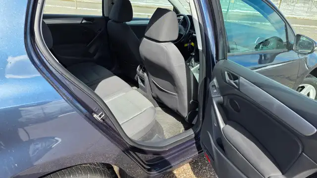 2011 Volkswagen Golf GREAT SHAPE-NO ACCIDENTS-CERTIFIED - Photo 6