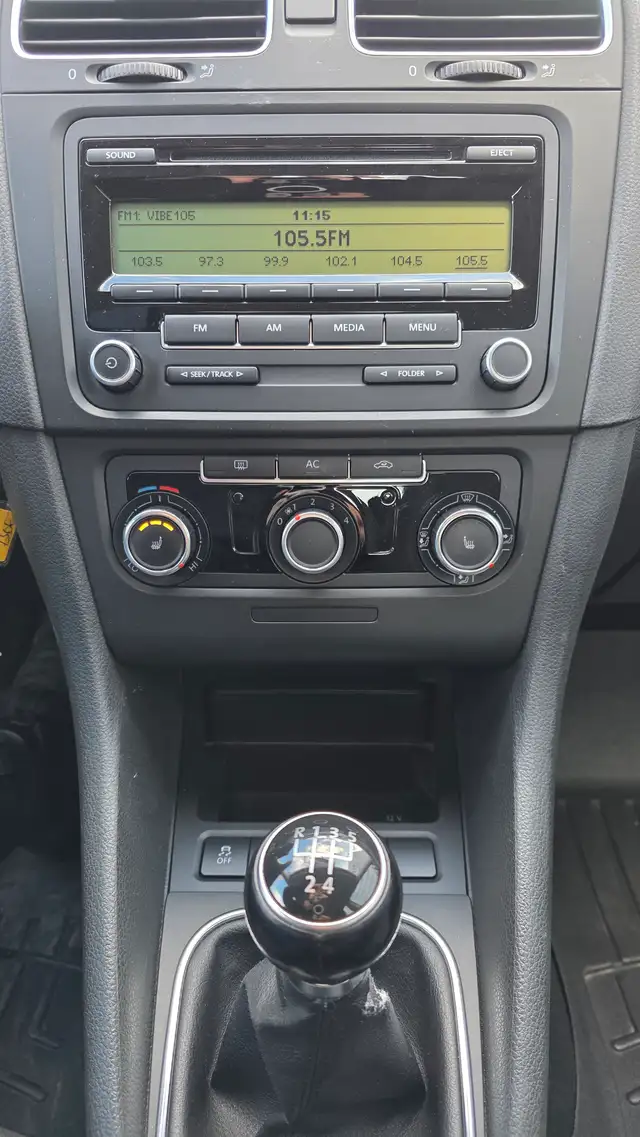 2011 Volkswagen Golf GREAT SHAPE-NO ACCIDENTS-CERTIFIED - Photo 18