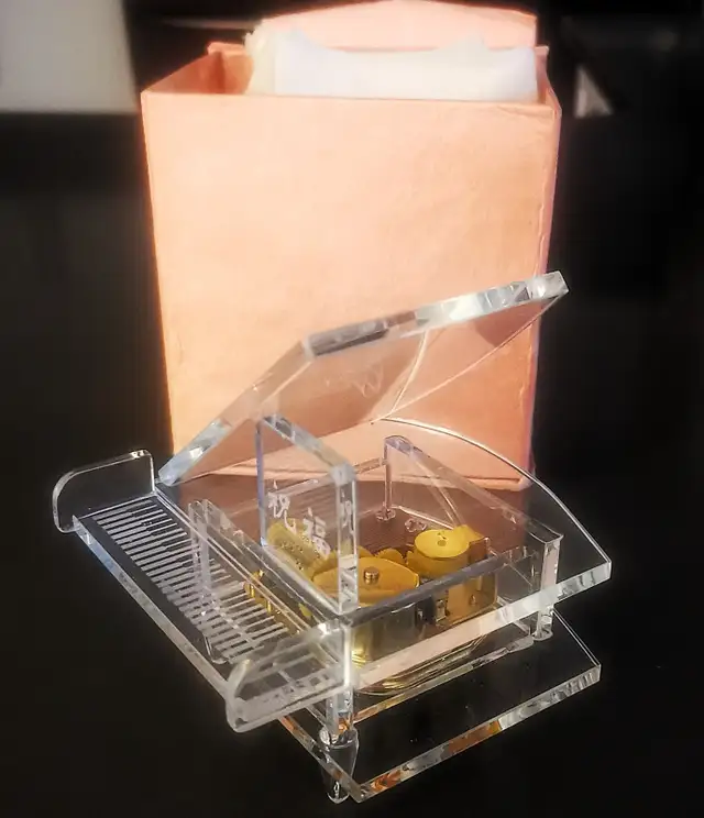 Brand New Transparent Reed Piano Music Box - Photo 3