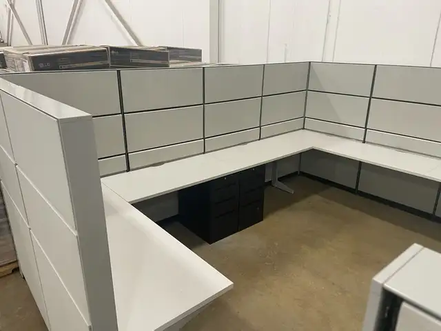 Quality Used Office Cubicles at Ufficio Furniture! - Photo 4